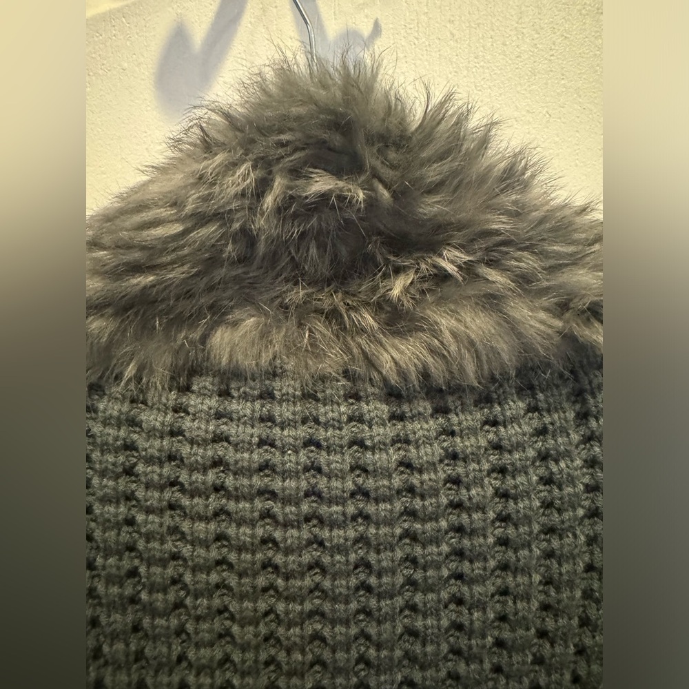 LAROK LUXE Rabbit Fur Vest Medium - Picture 7 of 9